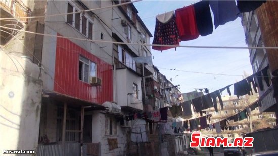 Məcburi köçkünlər: “Əgər bu qayda tətbiq edilsə, ayağa qalxacağıq” - VİDEO, FOTOLAR Məcburi köçkünlər: “Əgər bu qayda tətbiq edilsə, ayağa qalxacağıq” - VİDEO, FOTOLAR