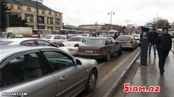 Bakıda parkomat xaosu: "Dünyanın heç bir yerində belə hal yoxdur" - REPORTAJ, FOTOLAR Bakıda parkomat xaosu: "Dünyanın heç bir yerində belə hal yoxdur" - REPORTAJ, FOTOLAR