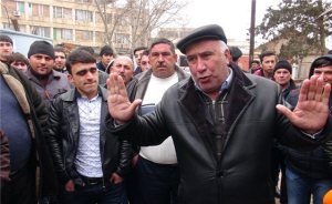 Məcburi köçkünlər etiraz aksiyası keçirdilər – VİDEO, FOTOLAR Məcburi köçkünlər etiraz aksiyası keçirdilər – VİDEO, FOTOLAR