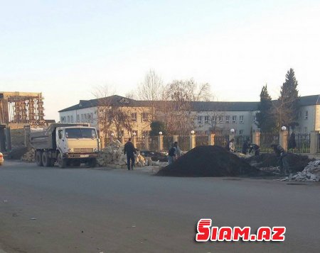 Başçı prezidenti də saymır: Taleh Qaraşovun qanunsuz tikintisi qızışdı - Fotolar Başçı prezidenti də saymır: Taleh Qaraşovun qanunsuz tikintisi qızışdı - Fotolar