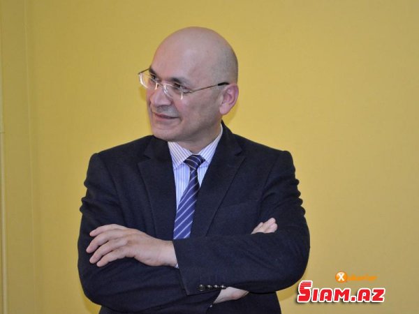 Siyavuş Novruzova gecə gələn telefon zəngləri-onları necə tapmalı? Siyavuş Novruzova gecə gələn telefon zəngləri-onları necə tapmalı?