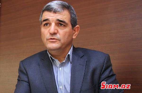 Cəmiyyətdəki pensiya yaşı ziddiyyəti - Bəziləri işləmək istəyir, bəziləri isə erkən təqaüdə çıxmaq... Cəmiyyətdəki pensiya yaşı ziddiyyəti - Bəziləri işləmək istəyir, bəziləri isə erkən təqaüdə çıxmaq...