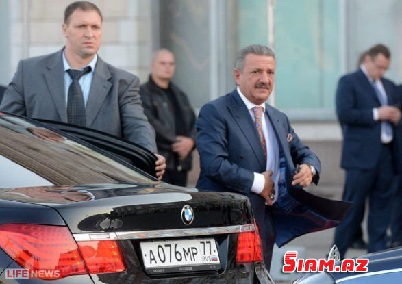 Telman İsmayılovu milyarder-oliqarx Fattohun dəbdəbəli ad günündə görüblər... Telman İsmayılovu milyarder-oliqarx Fattohun dəbdəbəli ad günündə görüblər...