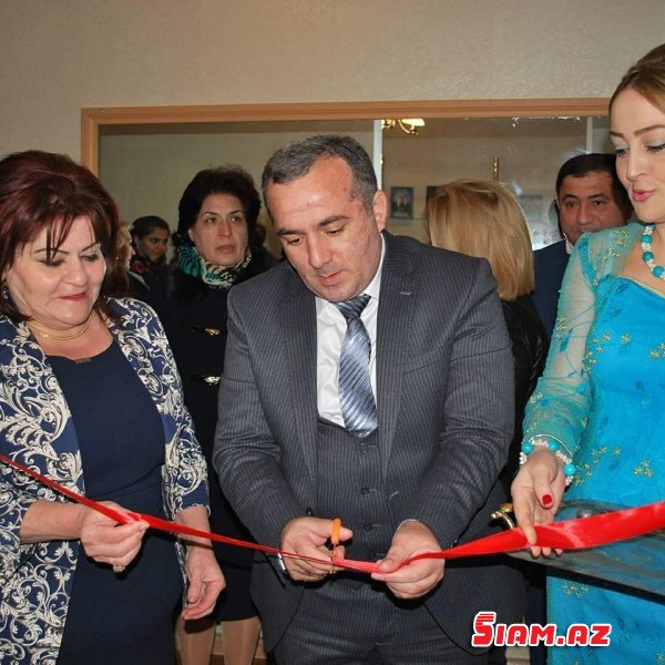 “Qurtuluş TV” adı ilə sahibkarlardan 300 min oğurlayan Rəşad Məmmədov yeni qurbanını tapdı – “AYDIN” TV “Qurtuluş TV” adı ilə sahibkarlardan 300 min oğurlayan Rəşad Məmmədov yeni qurbanını tapdı – “AYDIN” TV