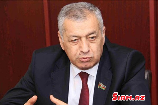 Pulu dollarda saxlayanlar nə etməlidir? — Ekspertlərdən vacib açıqlamalar Pulu dollarda saxlayanlar nə etməlidir? — Ekspertlərdən vacib açıqlamalar