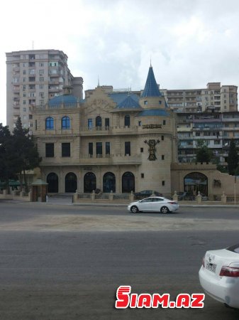 Bu məmurun qəsri göz qamaşdırır - FOTOLAR Bu məmurun qəsri göz qamaşdırır - FOTOLAR