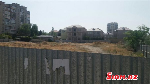 İŞ ADAMI UŞAQ MEYDANÇASINI ƏLƏ KEÇİRİB – Günəşlidə + Fotolar İŞ ADAMI UŞAQ MEYDANÇASINI ƏLƏ KEÇİRİB – Günəşlidə + Fotolar