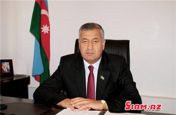 Manatın gələcək taleyi ilə bağlı MÜDHİŞ PROQNOZLAR — 5 ekspertdən açıqlama Manatın gələcək taleyi ilə bağlı MÜDHİŞ PROQNOZLAR — 5 ekspertdən açıqlama