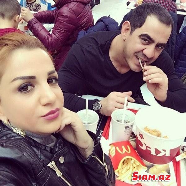 Yolda "avtoş”luq edən bayker məşhur müğənninin əri imiş - Foto Yolda "avtoş”luq edən bayker məşhur müğənninin əri imiş - Foto