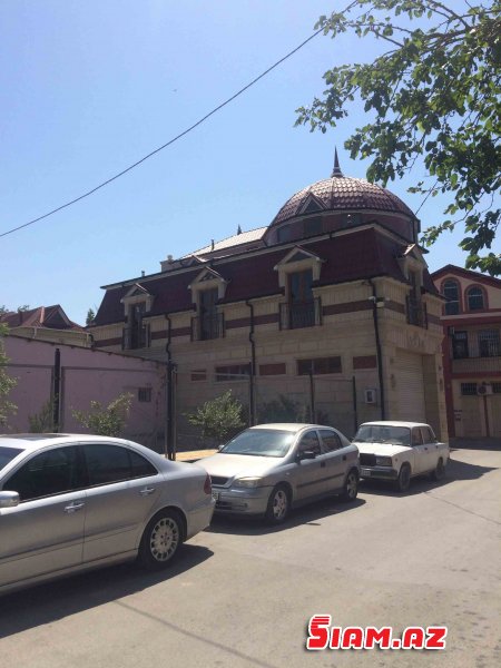 JURNALİSTLƏRİN BİNASINDAN EV İSTƏYƏN POLKOVNİKİN MİLYONLUQ VİLLASI – Fotolar JURNALİSTLƏRİN BİNASINDAN EV İSTƏYƏN POLKOVNİKİN MİLYONLUQ VİLLASI – Fotolar