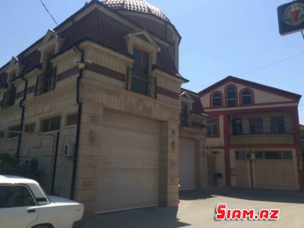 JURNALİSTLƏRİN BİNASINDAN EV İSTƏYƏN POLKOVNİKİN MİLYONLUQ VİLLASI – Fotolar JURNALİSTLƏRİN BİNASINDAN EV İSTƏYƏN POLKOVNİKİN MİLYONLUQ VİLLASI – Fotolar
