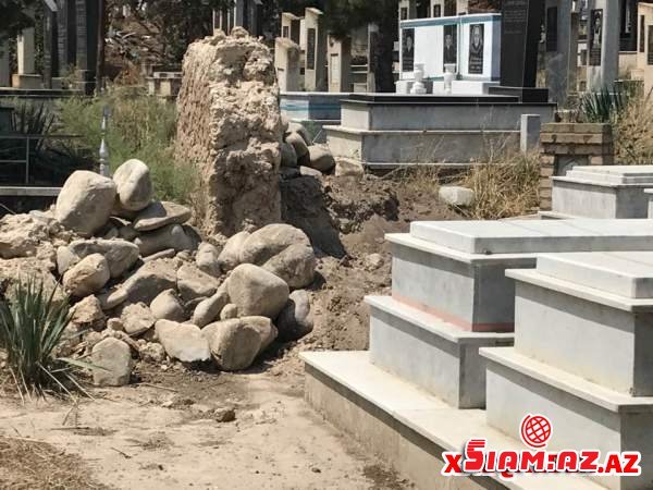 Elmar Vəliyevi durdurmaq mümkün deyil? - İcra başçısı tarixi məhv etməkdə ittiham edilir + FOTOLAR Elmar Vəliyevi durdurmaq mümkün deyil? - İcra başçısı tarixi məhv etməkdə ittiham edilir + FOTOLAR