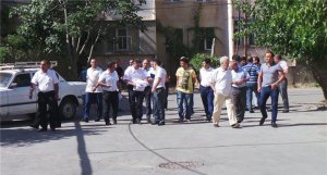 Yasamalda söküntü qalmaqalı böyüyür: Əraziyə məhkəmə hakimi gəldi – FOTO – VİDEO Yasamalda söküntü qalmaqalı böyüyür: Əraziyə məhkəmə hakimi gəldi – FOTO – VİDEO