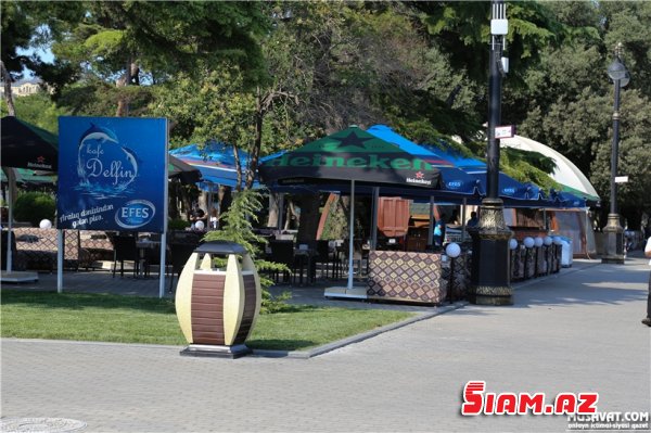 Bulvar ərazisində yenə "sadə çay" problemi: "Hər ay 1500 manat icarə pulu veririk" - REPORTAJ, FOTOLAR Bulvar ərazisində yenə "sadə çay" problemi: "Hər ay 1500 manat icarə pulu veririk" - REPORTAJ, FOTOLAR