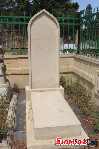 Mircəfər Bağırov qibləsizlər qəbiristanlığında dəfn edildi – OĞLUNUN YANINDA - Fotolar .EKSKLÜZİV Mircəfər Bağırov qibləsizlər qəbiristanlığında dəfn edildi – OĞLUNUN YANINDA - Fotolar .EKSKLÜZİV