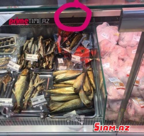 “Araz” marketdə BİABIRÇILIQ: kiflənmiş kolbasa, milçək… – FOTO (YENİLƏNDİ)