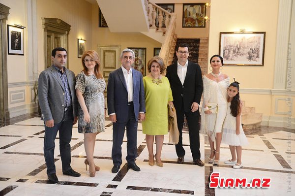 Serj Sarkisyan: xalqını hərraca çıxarmış zavallı Serj Sarkisyan: xalqını hərraca çıxarmış zavallı
