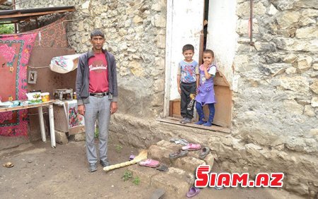 "Uçuq bir evdə yaşayırıq..." - Ağdamdan GİLEY "Uçuq bir evdə yaşayırıq..." - Ağdamdan GİLEY