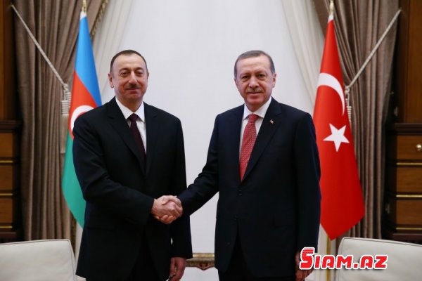 İşğalçıya çarpaz zərbə: Bakının “əli” güclənir, İrəvan şanssız qalır İşğalçıya çarpaz zərbə: Bakının “əli” güclənir, İrəvan şanssız qalır