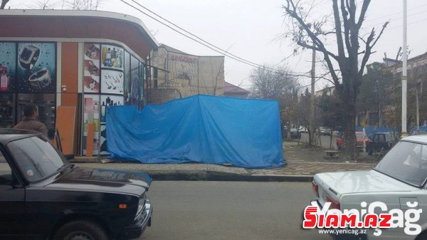 Xocalı parkını satan Lənkəranın icra başçısının şok əməlləri - FOTOLAR Xocalı parkını satan Lənkəranın icra başçısının şok əməlləri - FOTOLAR