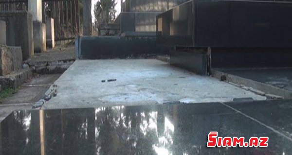 Şamaxıda oğrular qəbir daşına belə göz dikdilər... Şamaxıda oğrular qəbir daşına belə göz dikdilər...